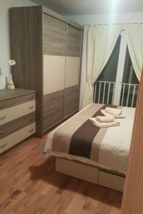 Kartini Apartment Hoek van Holland Ngoại thất bức ảnh